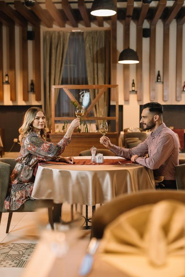 Hotel Jelena Banja Luka Luaran gambar