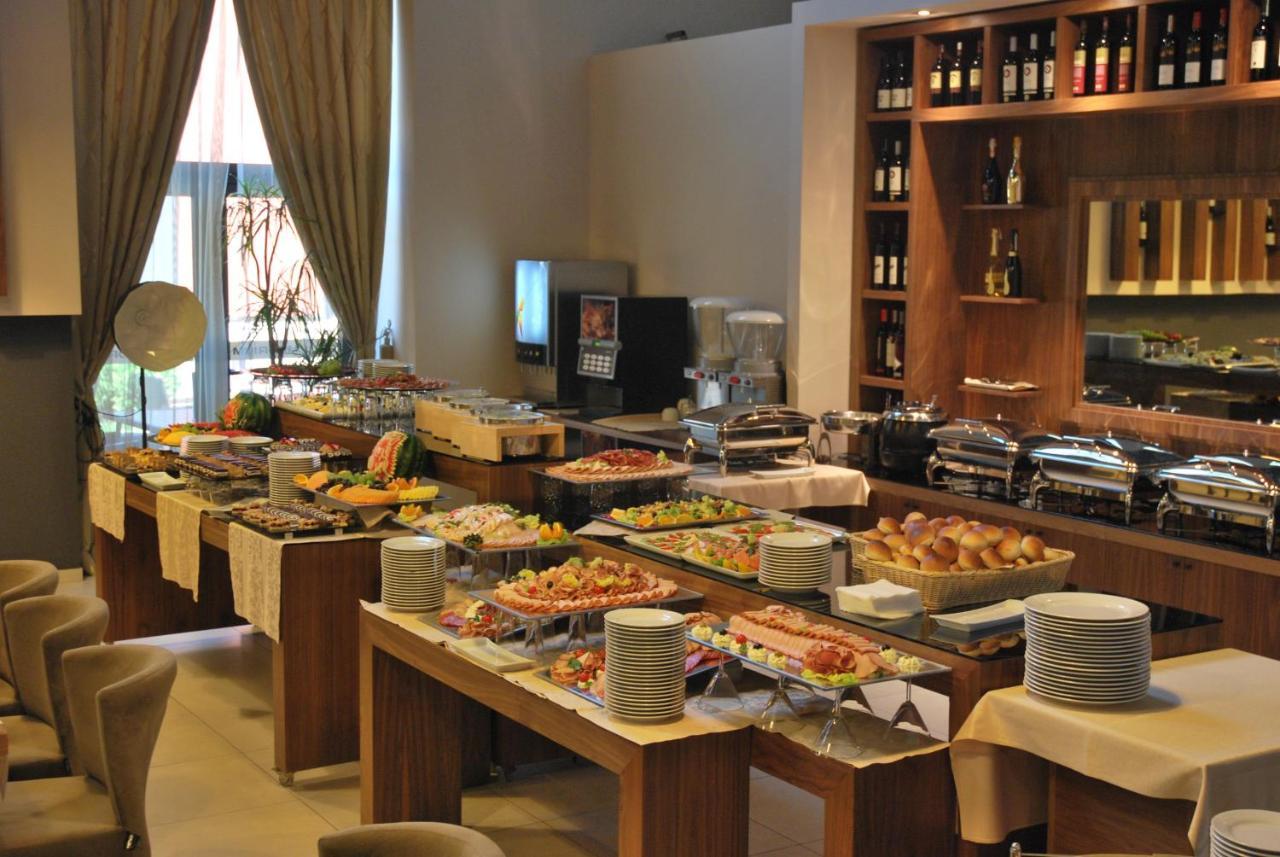 Hotel Jelena Banja Luka Luaran gambar