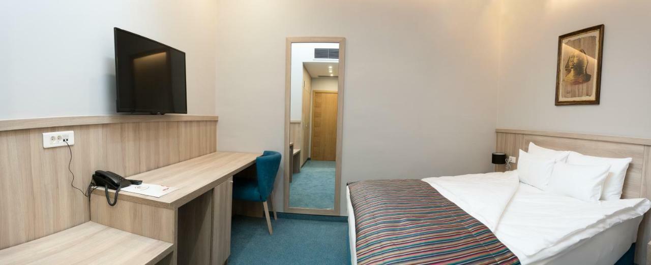 Hotel Jelena Banja Luka Luaran gambar