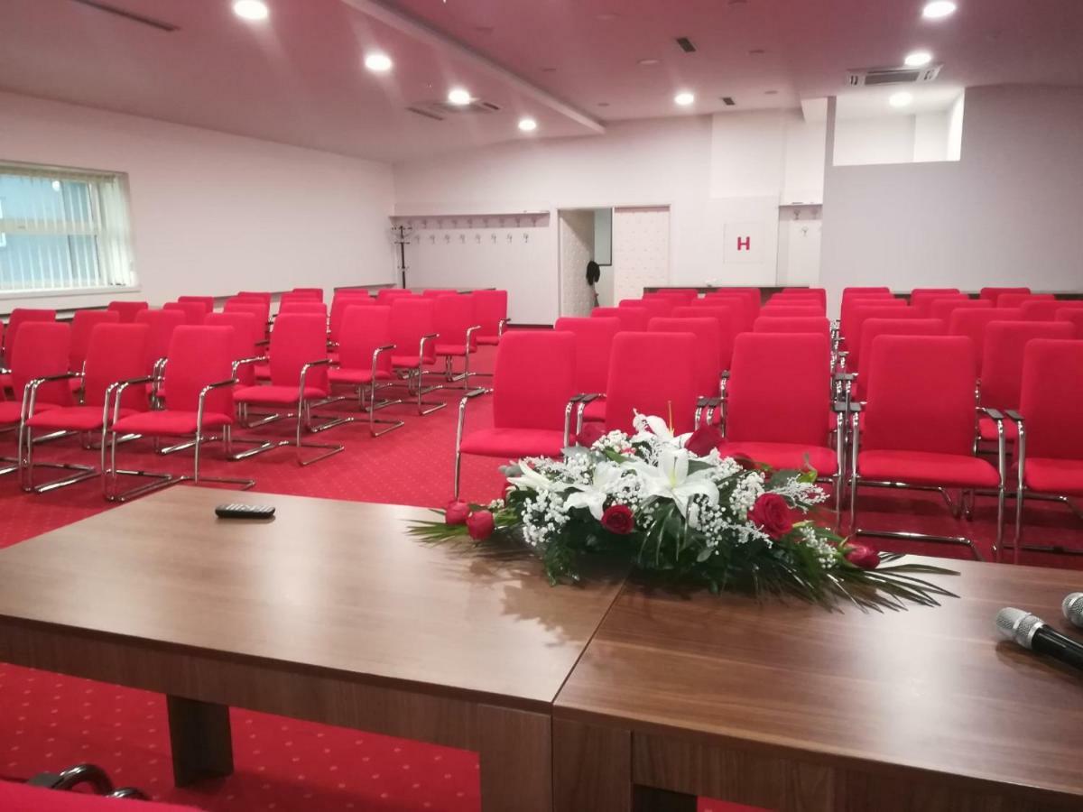 Hotel Jelena Banja Luka Luaran gambar